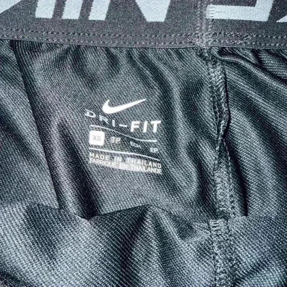 Nike Dri-Fit Shorts - Picture 3 of 3